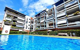 Precioso apartamento con piscina